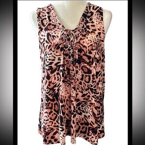 Jennifer Lopez top M Animal print laced up front 
Peach ombré colors EUC
